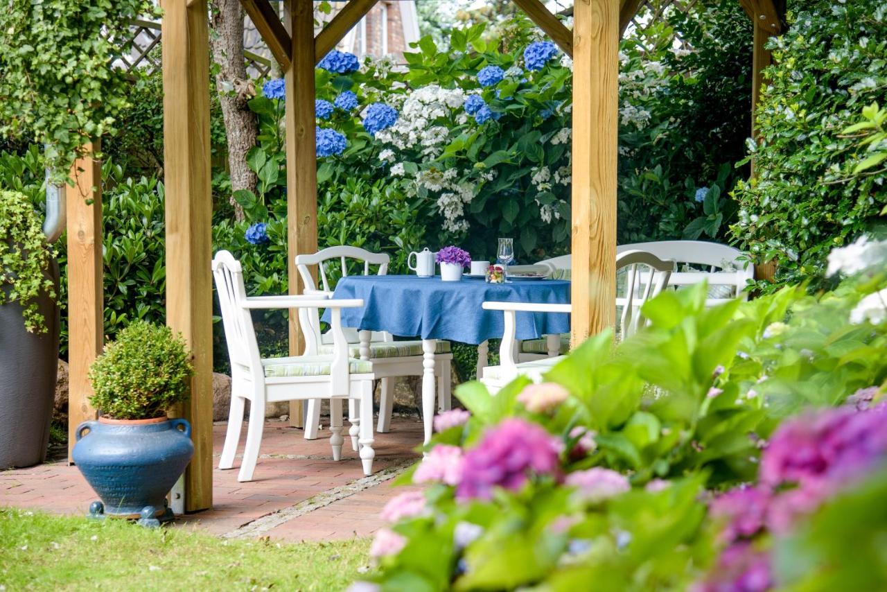 Hotel Wiesbaden Wenningstedt-Braderup ภายนอก รูปภาพ