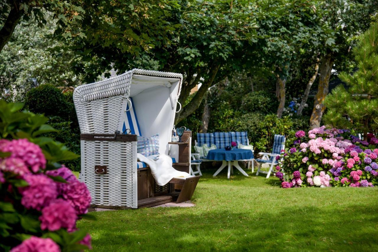 Hotel Wiesbaden Wenningstedt-Braderup ภายนอก รูปภาพ