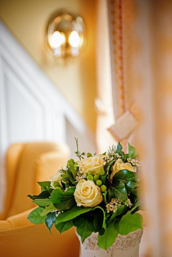 Hotel Wiesbaden Wenningstedt-Braderup ภายนอก รูปภาพ