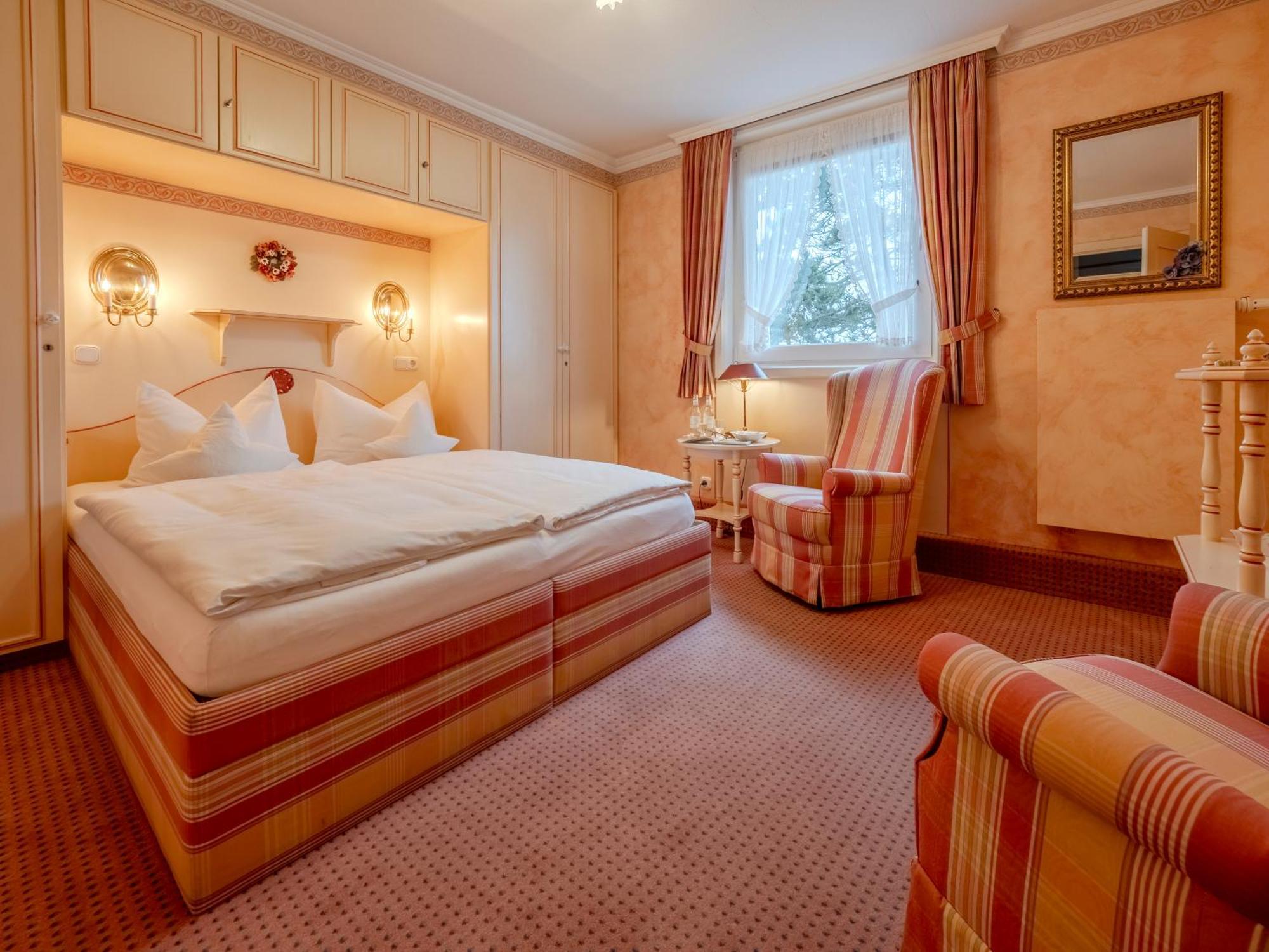 Hotel Wiesbaden Wenningstedt-Braderup ภายนอก รูปภาพ