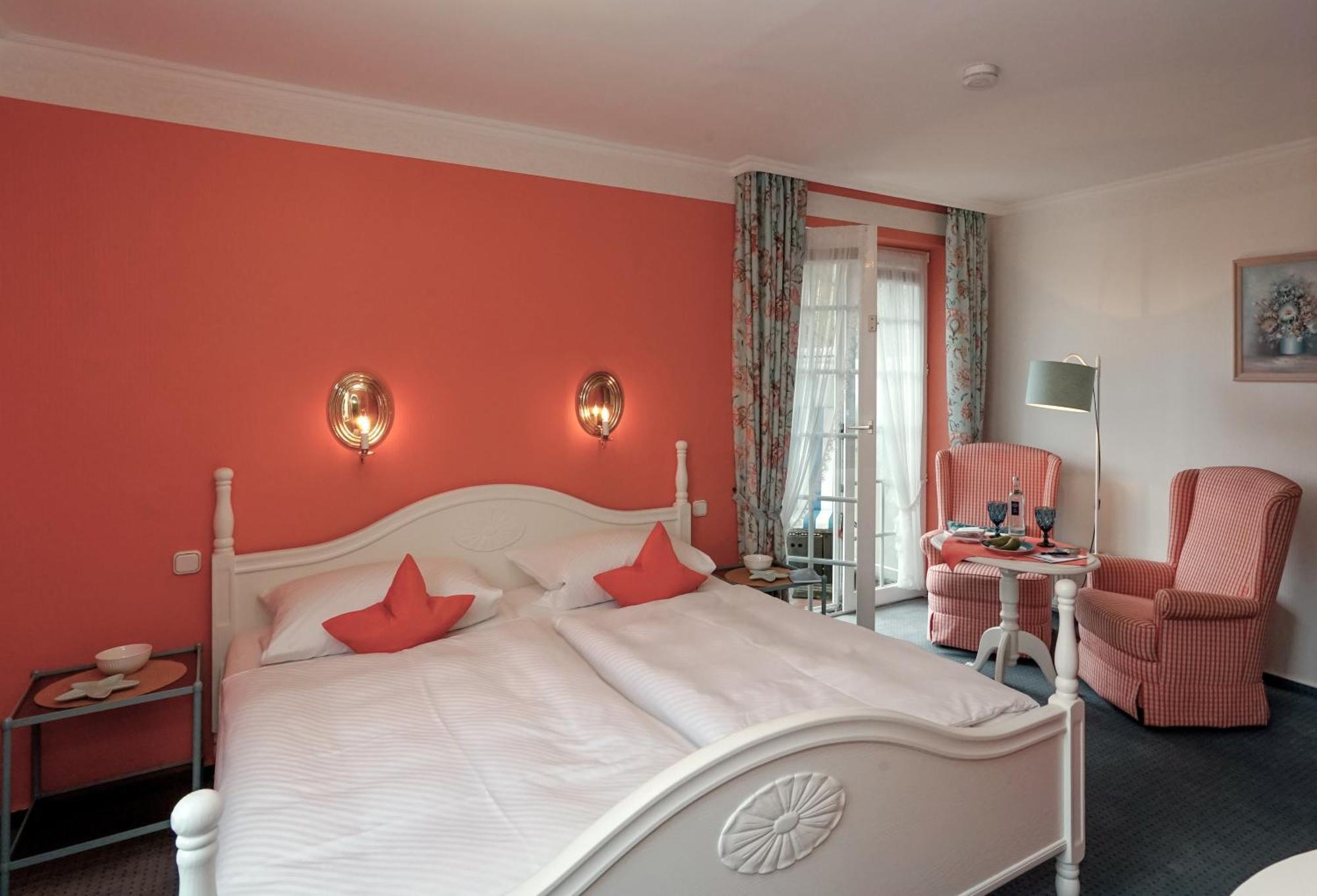 Hotel Wiesbaden Wenningstedt-Braderup ภายนอก รูปภาพ